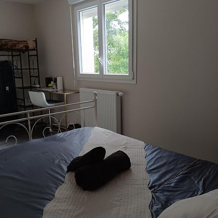 Charmes  Chambre Privee Dans Une Maison Familiale المظهر الخارجي الصورة