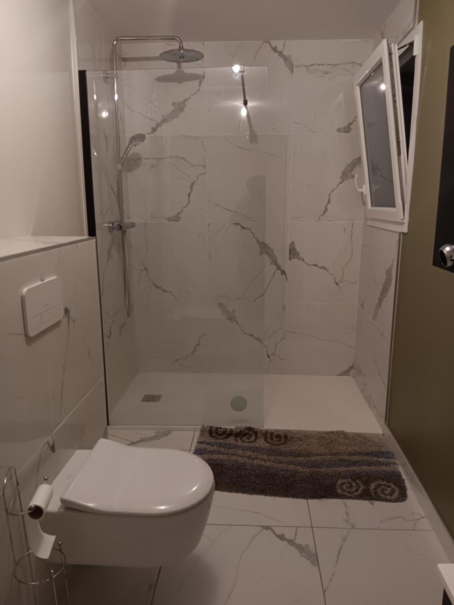 Charmes  Chambre Privee Dans Une Maison Familiale المظهر الخارجي الصورة