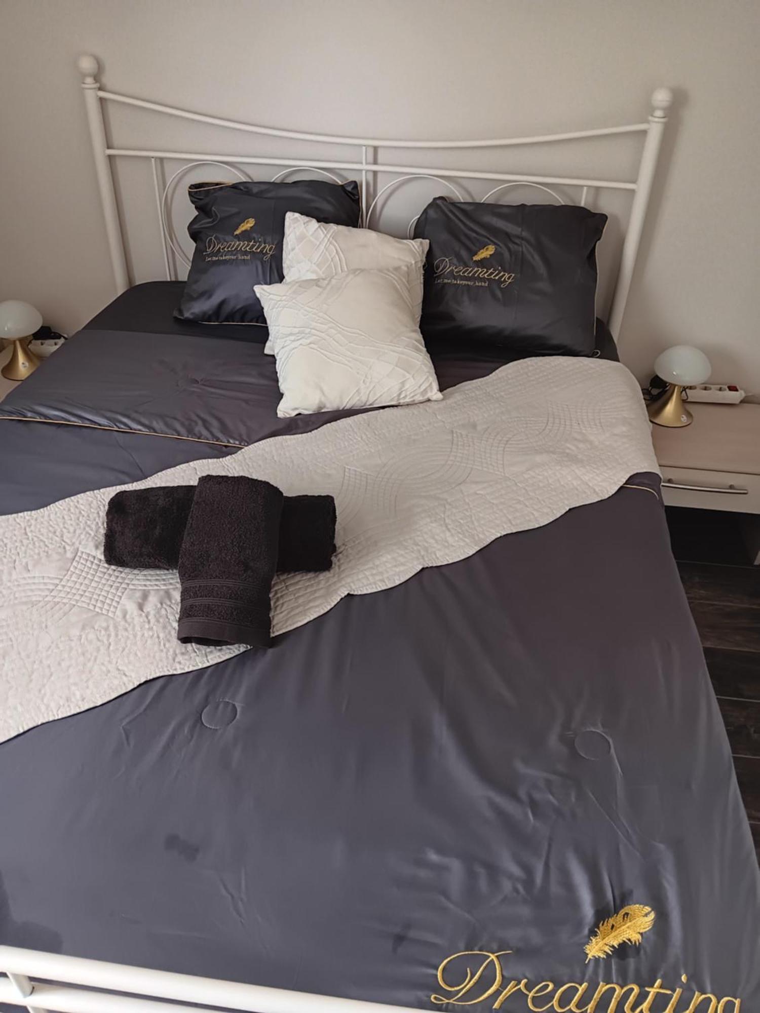 Charmes  Chambre Privee Dans Une Maison Familiale المظهر الخارجي الصورة