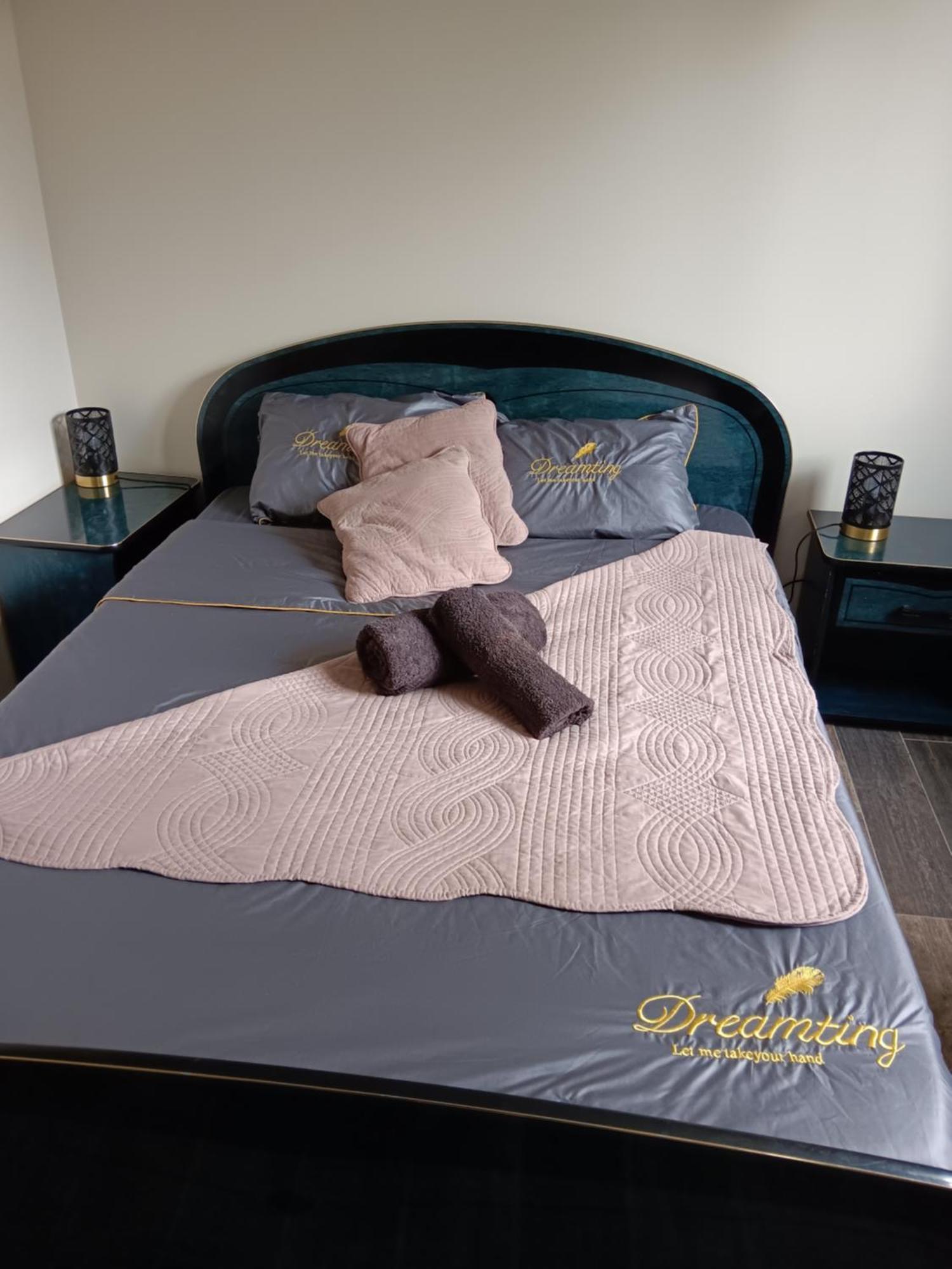 Charmes  Chambre Privee Dans Une Maison Familiale المظهر الخارجي الصورة